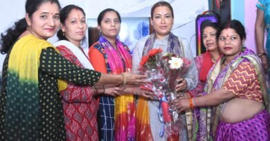 कैबिनेट मंत्री रेखा आर्या ने सुना “मन की बात” का 120 वाँ संस्करण