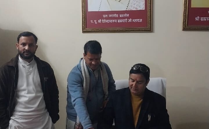 संस्कृत बोर्ड परीक्षाओं की व्यवस्थाओं पर नजर, सहायक निदेशक डॉ. घिल्डियाल ने किया औचक निरीक्षण