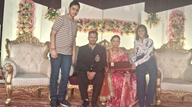 शिक्षा के साथ संस्कारों की पाठशाला: सोशल बलूनी पब्लिक स्कूल ने पेश की गुरु-शिष्य परंपरा की मिसाल